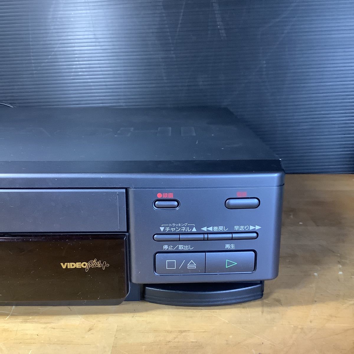 HITACHI video cassette recorder Hitachi VT-F50 94 year made MADE IN JAPAN VHS video deck used 