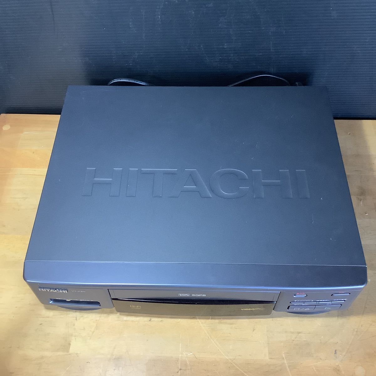 HITACHI видео кассета магнитофон Hitachi VT-F50 94 год производства MADE IN JAPAN VHS видеодека б/у 