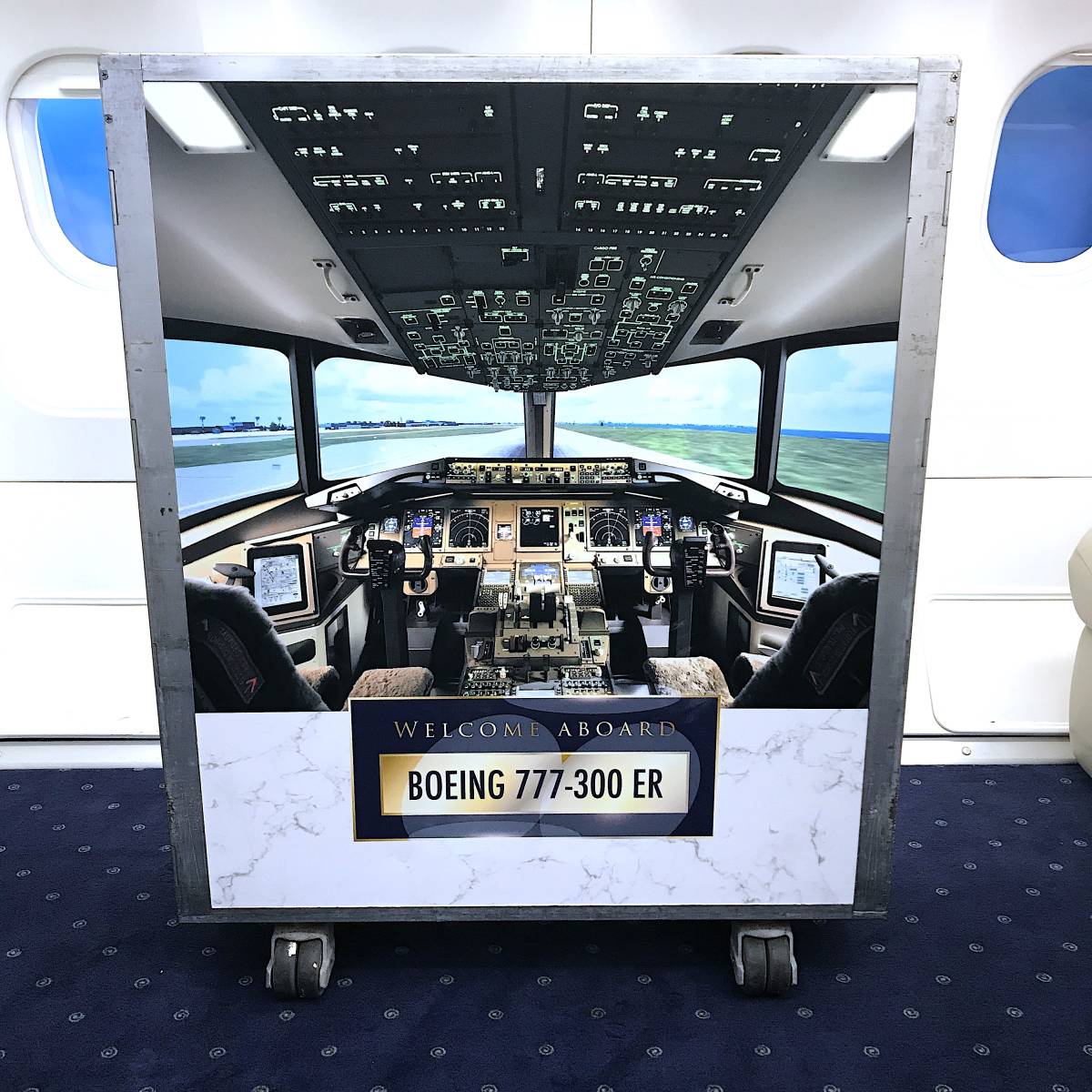 【世界で1つ】当店オリジナルデザイン Boeing 777-300ER コクピット ミールカートフルサイズ 工具箱 キャスター付き レア 航空インテリア_画像5