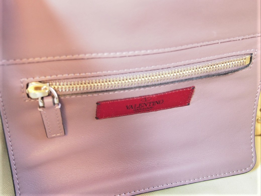  regular price 26.2 ten thousand * new goods * Valentino company store buy lock studs tote bag * shoulder .. possible 26cm small / with strap smoky pink valentino purple 