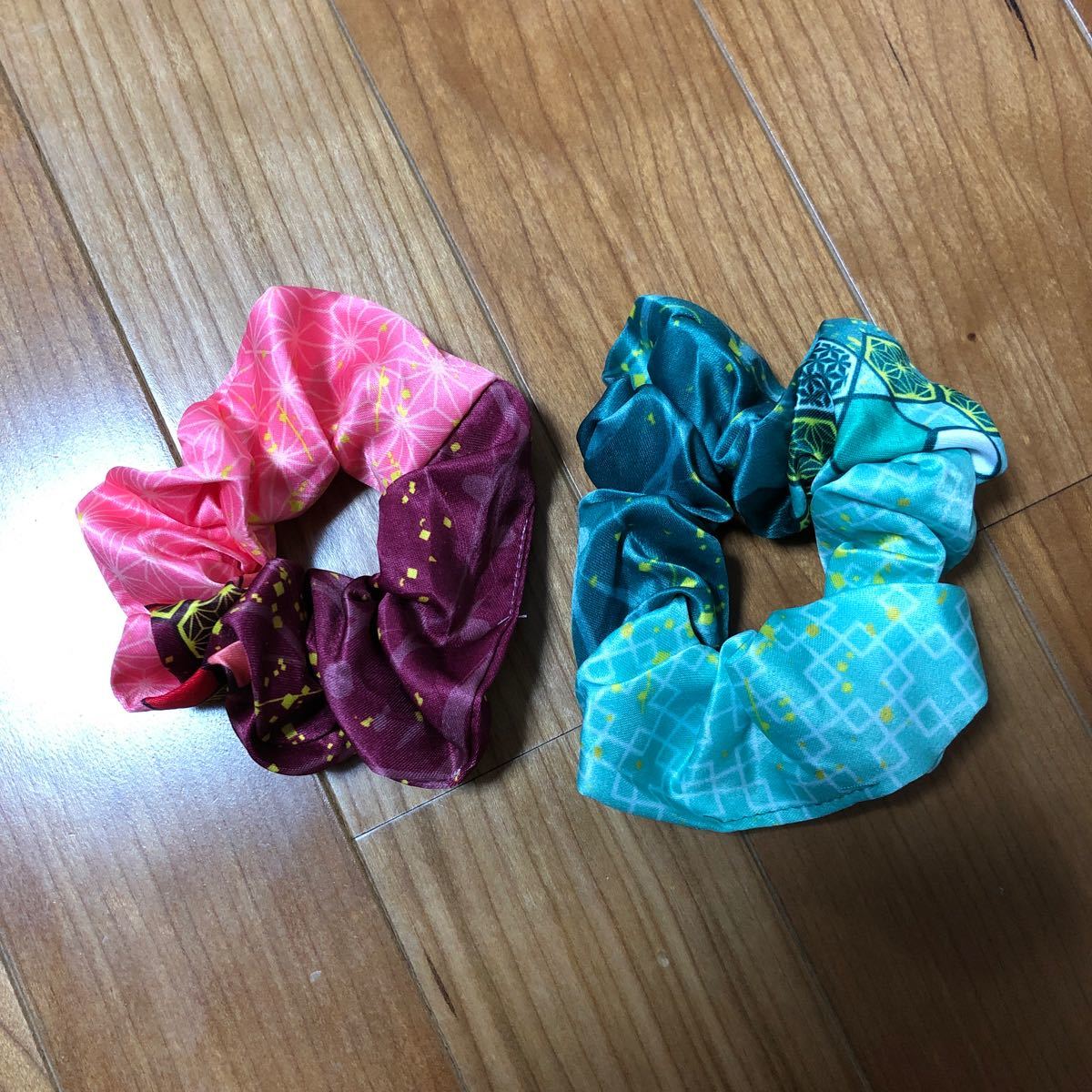 Paypayフリマ 鬼滅の刃 シュシュ ヘアゴム ヘアアクセサリー 2個 Paypayフリマ 鬼滅の刃 シュシュ ヘアゴム ヘアアクセサリー 2個