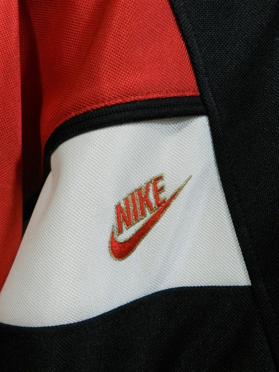 美品90 S 銀タグナイキジャージジャケットm 赤黒白nike トラックトップ90年代ヴィンテージ日本代购 买对网 美品90 S 銀タグナイキジャージジャケットm 赤黒白nike トラックトップ90年代ヴィンテージ日本代购 买对网