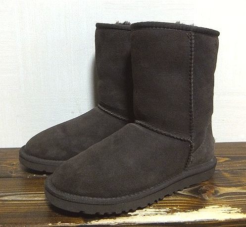UGG( UGG ). real mouton leather short boots 22( lady's / burns tea /5825/CLASSIC SHORT/ Classic Short / wool leather / winter boots )
