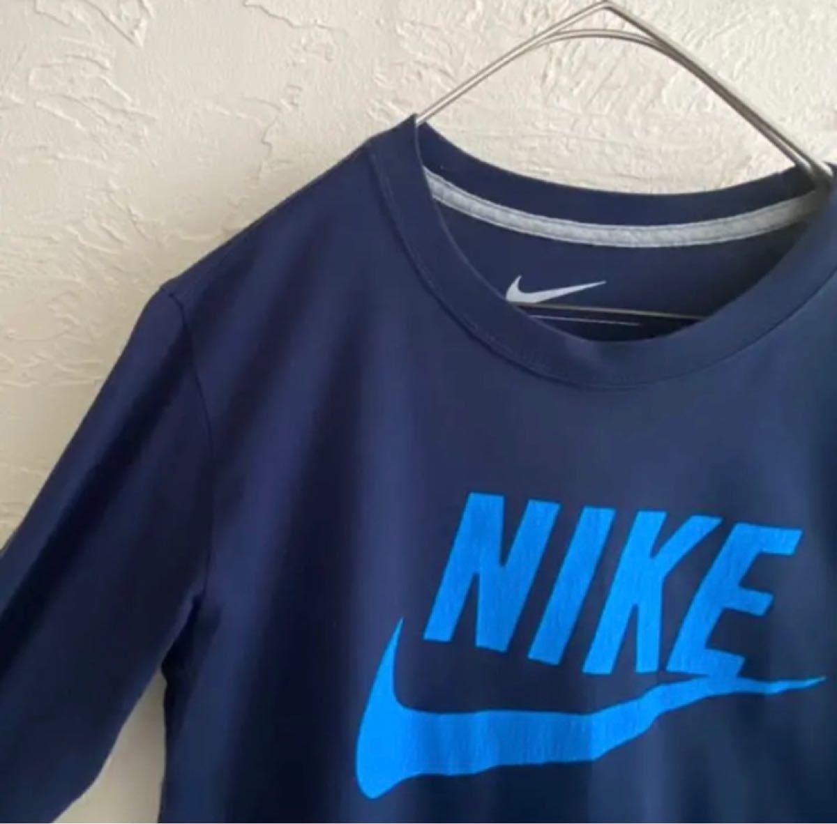 【デカロゴ】NIKE、ナイキ 長袖 Tシャツ デカロゴ、ビッグロゴ