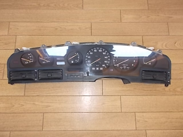  Toyota GA70 Supra спидометр 83010-1B011