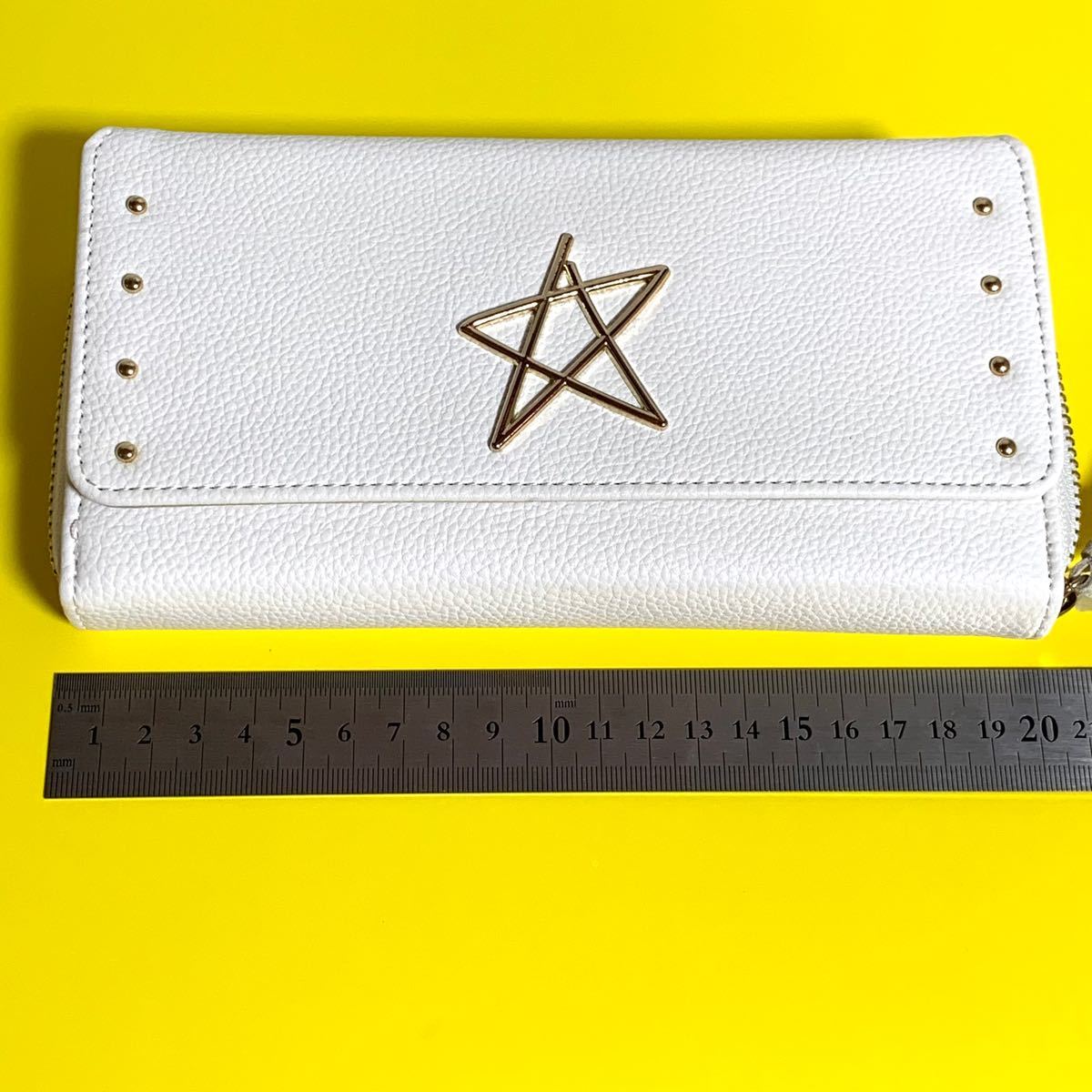 Paypayフリマ 長財布 レディース 財布 星 白 シンプル ホワイト おしゃれ Paypayフリマ 長財布 レディース 財布 星 白 シンプル ホワイト おしゃれ