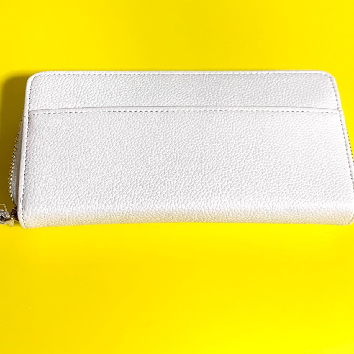 Paypayフリマ 長財布 レディース 財布 星 白 シンプル ホワイト おしゃれ Paypayフリマ 長財布 レディース 財布 星 白 シンプル ホワイト おしゃれ