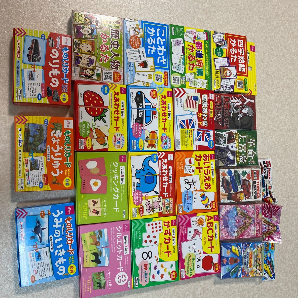 Paypayフリマ 絵合わせ Abc 乗り物 動物 数 ひらがな 歴史 ことわざ 都道府県 四字熟語 人狼 大富豪 恐竜 トランプ 国旗 知育カード Paypayフリマ 絵合わせ Abc 乗り物 動物 数 ひらがな 歴史 ことわざ 都道府県 四字熟語 人狼 大富豪 恐竜 トランプ 国旗 知育カード