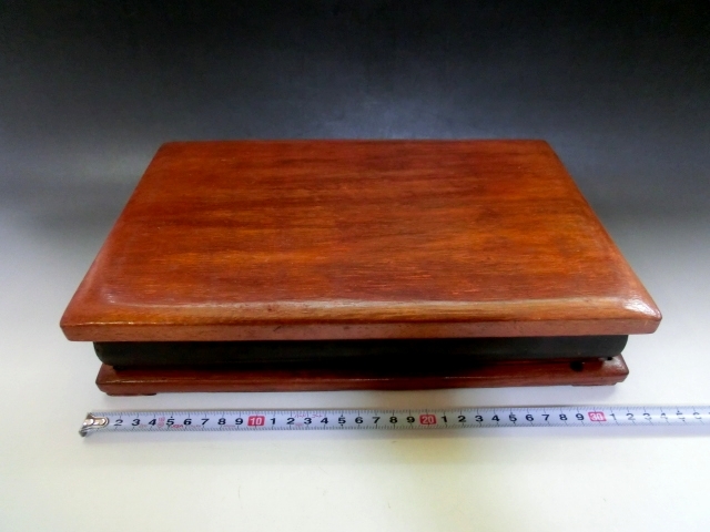 いラインアップ 硯○大振りの硯石 天然木製蓋 4.8㎏ 骨董品□30.7cm (新品未使用) 【骨董品】大きな硯(すずり) 硯石 中国産 書