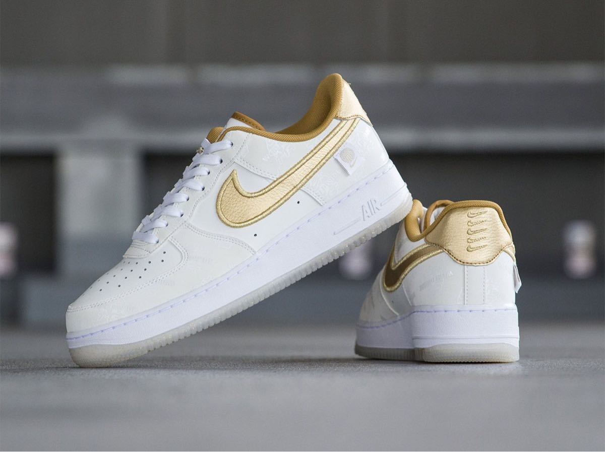 Paypayフリマ Nike Air Force 1 07 Lv8 White Gold 白 金 Paypayフリマ Nike Air Force 1 07 Lv8 White Gold 白 金