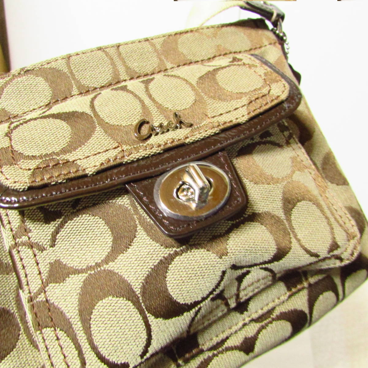  unused storage goods Coach shoulder bag Mini signature Turn lock 