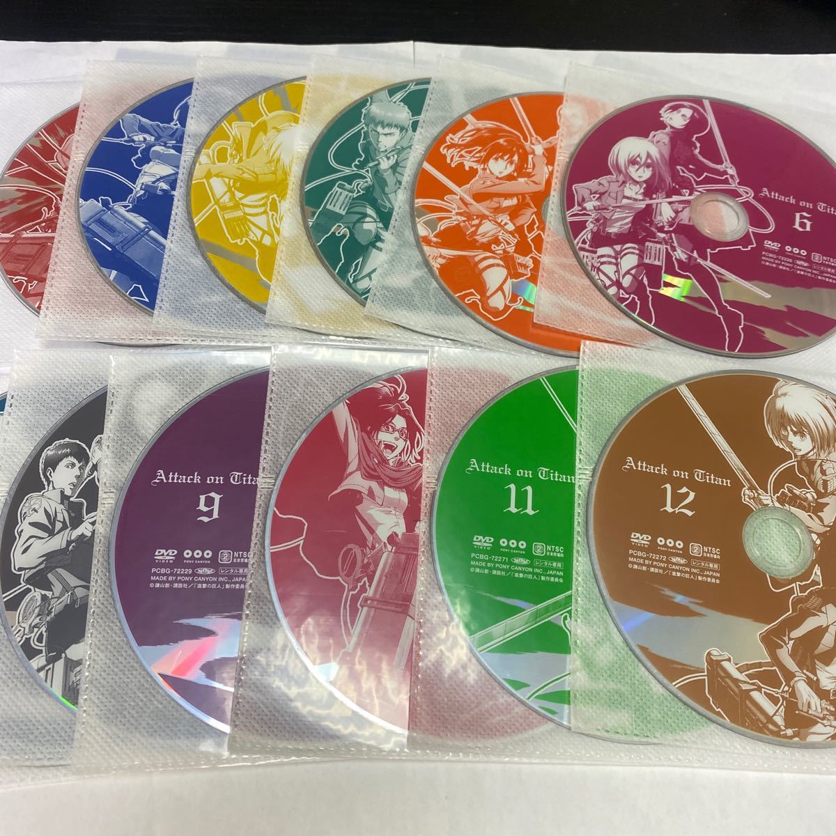 進撃の巨人第一期全12巻　中古DVD レンタル落ち