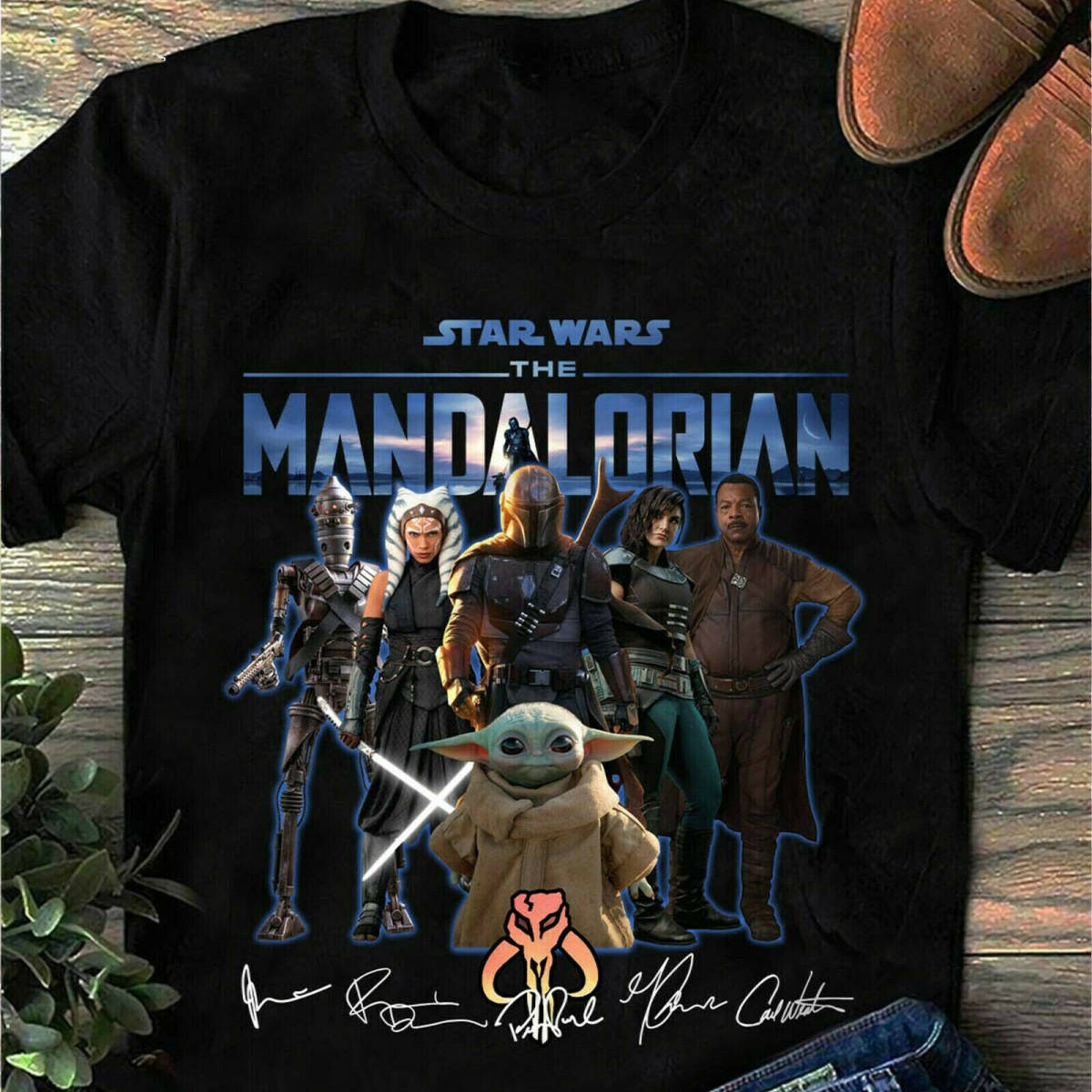 トップ 送料込み　スター・ウォーズ シャツ　サイズ各種　海外　33 Mandalorian The マンダロリアン 小道具、衣装
