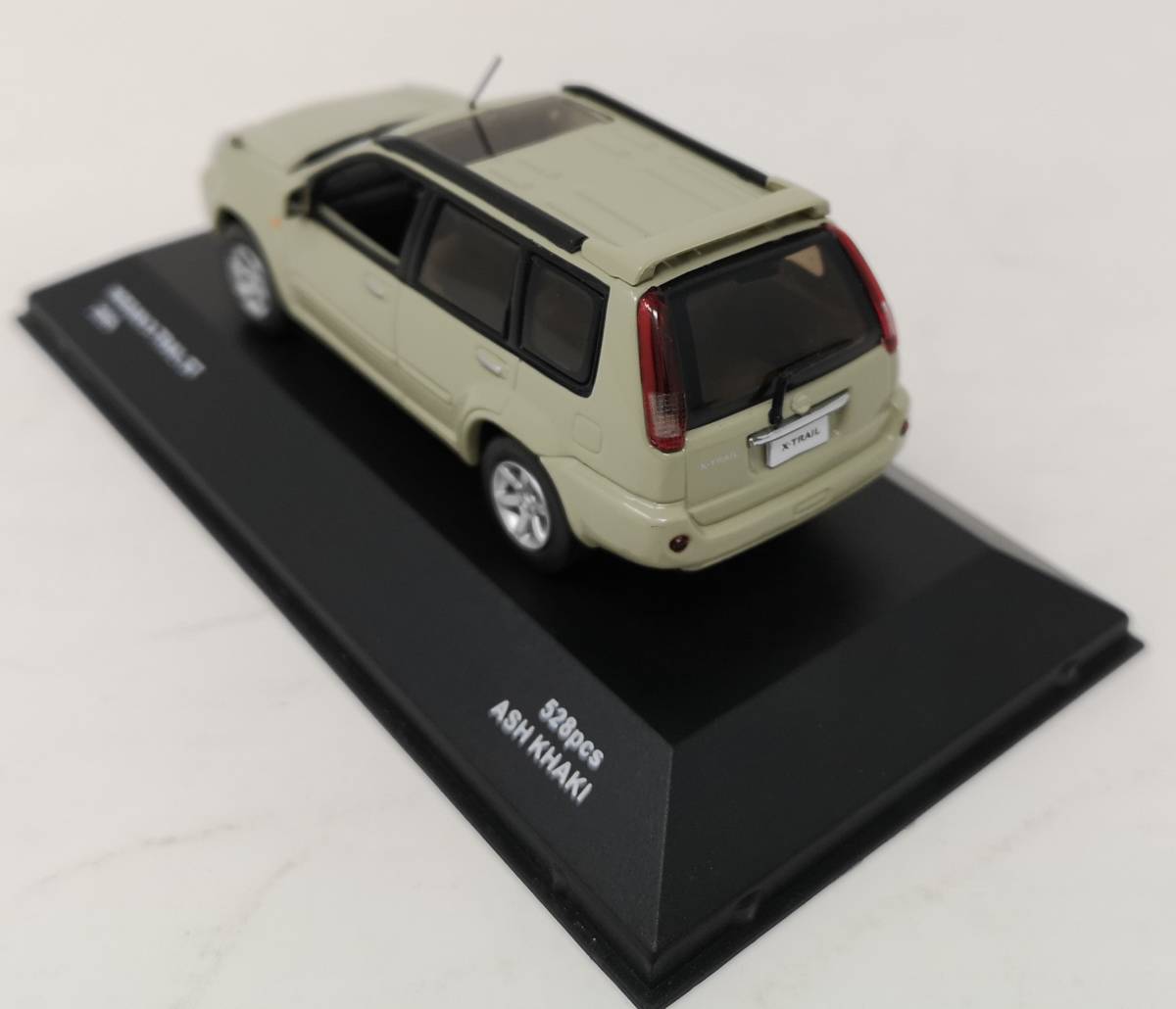 1/43 KYOSHO J COLLECTION NISSAN X-TRAIL GT 2005 ASH KHAKI 528PCS