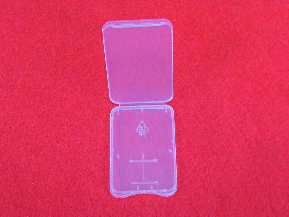 【送料無料】未使用バルク品 microSD ＋ SDカードケース（各1枚収納可能）　（小物）_画像2