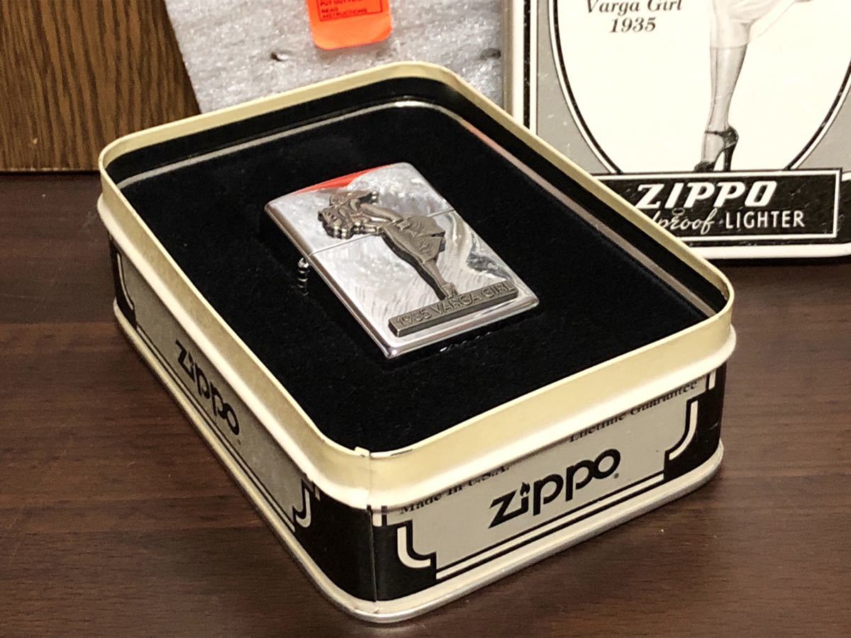 未使用品 1993年 ZIPPO ジッポ ジッポー ライター 1935 VARGA GIRL ウィンディ バルガ モデル ガール 立体 メタル MADE IN USA 缶ケース_画像4