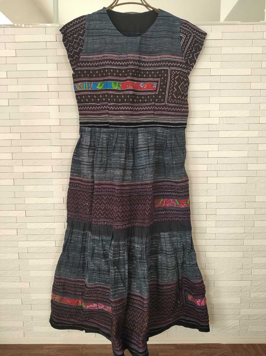 在庫一掃】 未使用 フレアロングワンピース マキシ丈 モン族刺繍 L