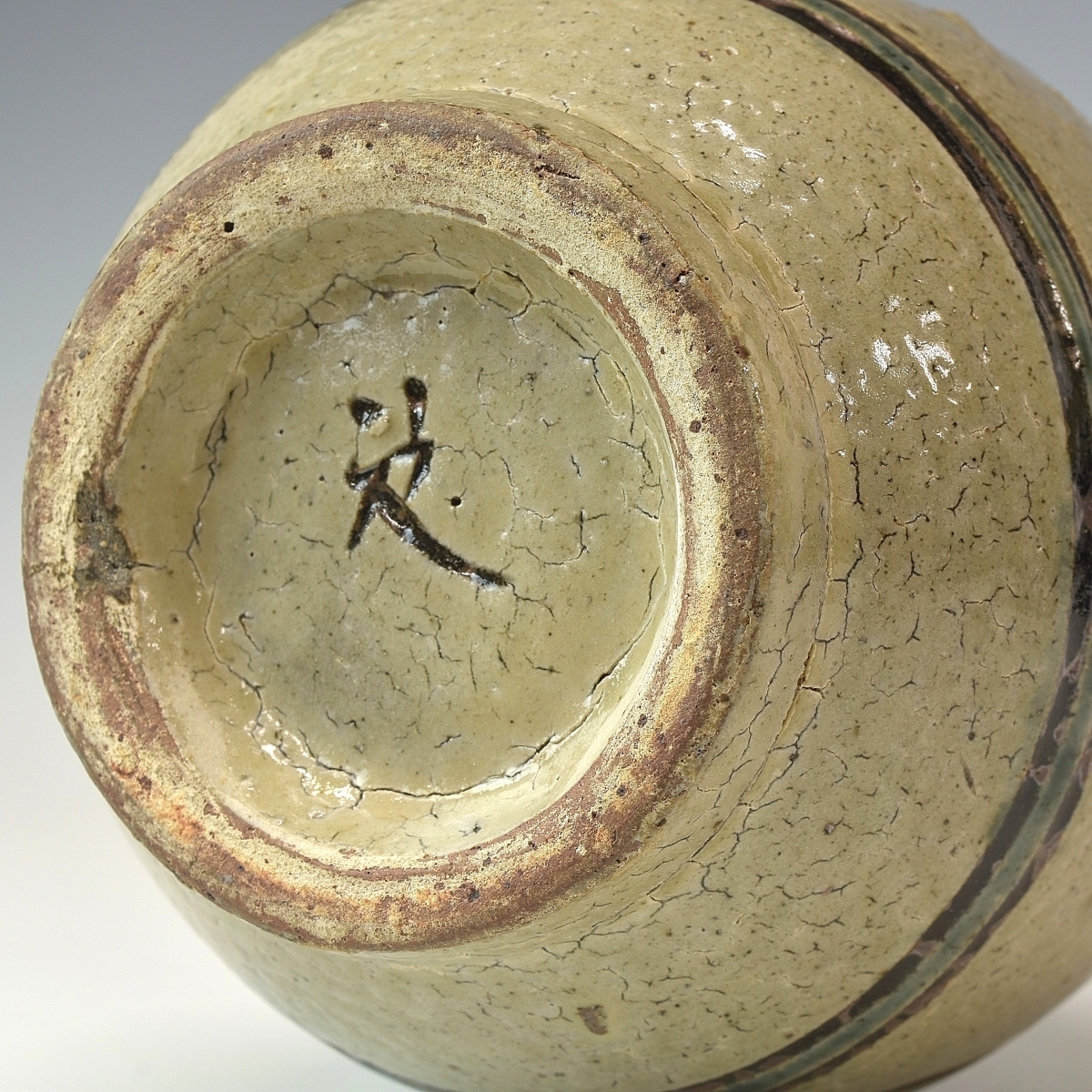 新品お得 ヤフオク! - 人間国宝 金城次郎作 海老魚文花瓶 高... 在庫セール