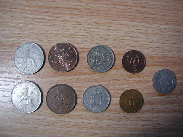 ■ 外国貨幣 イギリス 硬貨 計９枚（エリザベス２世８枚 ＆ ジョージ６世１枚）■_画像2