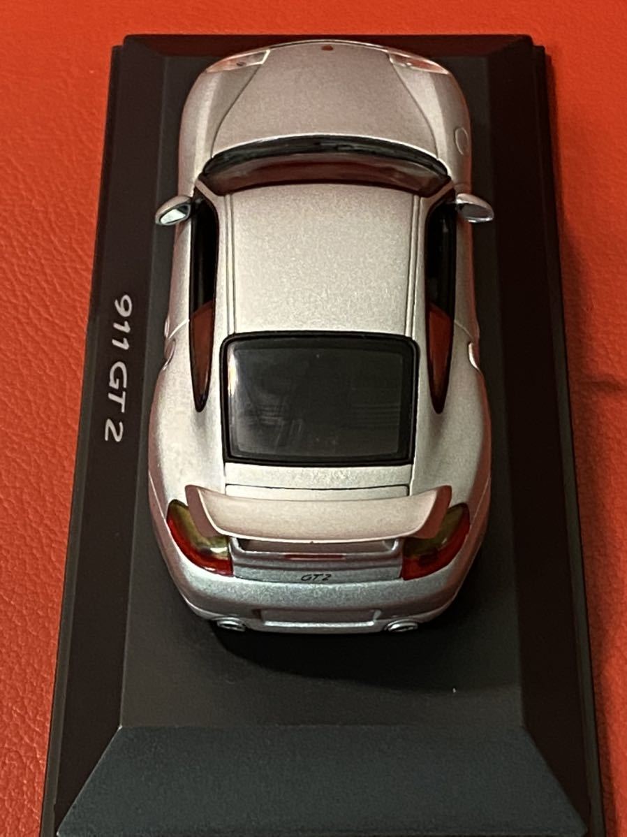 MINICHAMPS★ポルシェ PORSCHE911 GT2 1/43 ミニカー_画像4