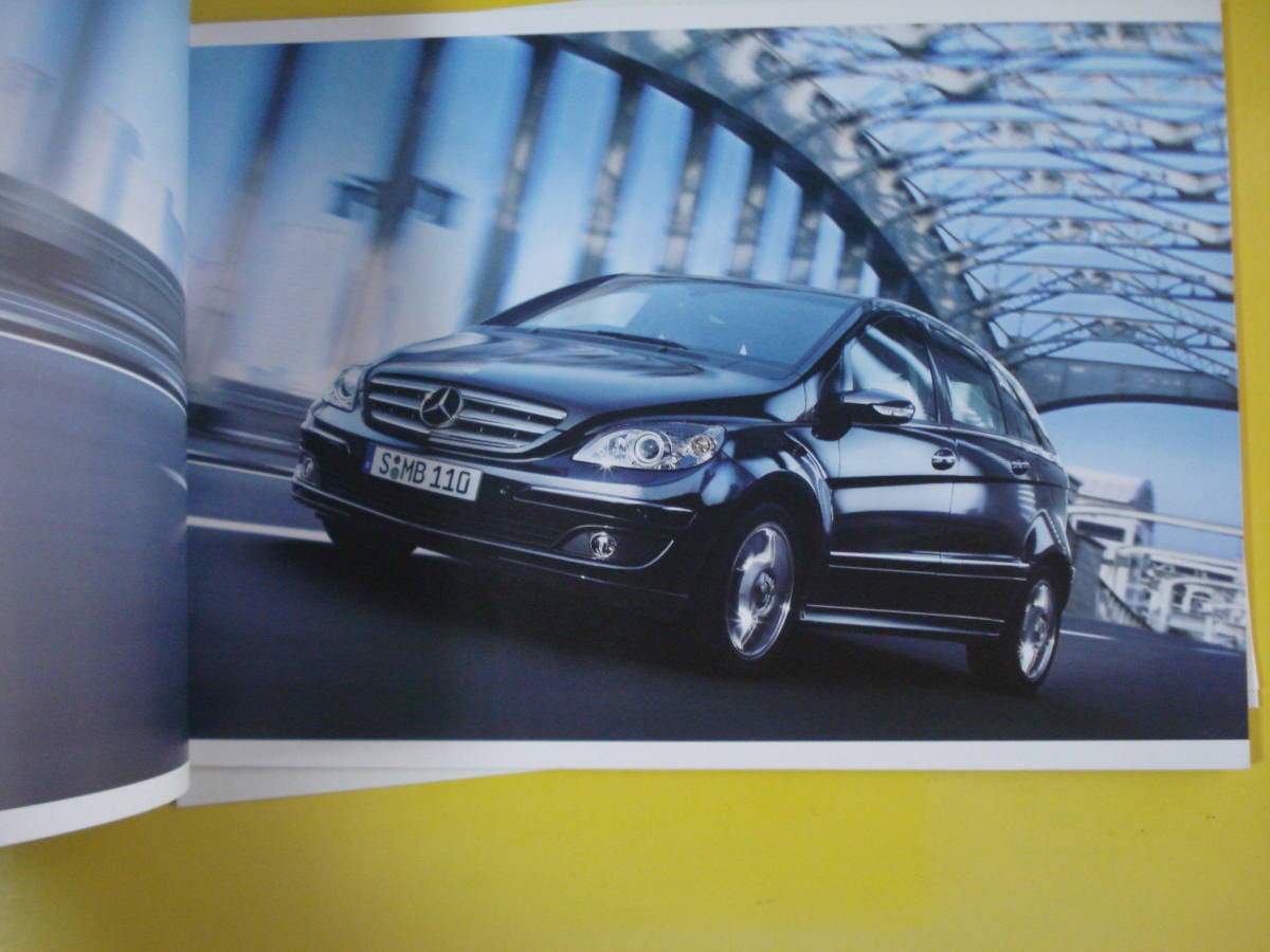 もはや美品は超希少？Mercedes-Benz 「THE B-CLASS(2006/1年現在カタログ・W245)」価格表付き 割と美品即決！_画像3