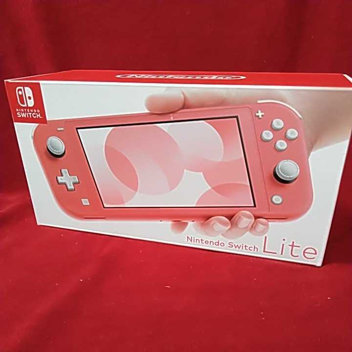 Nintendo Switch Lite コーラル　ニンテンドー スイッチ ライト+専用ケース+未開封amiibo1パック　新品■即決■_画像2