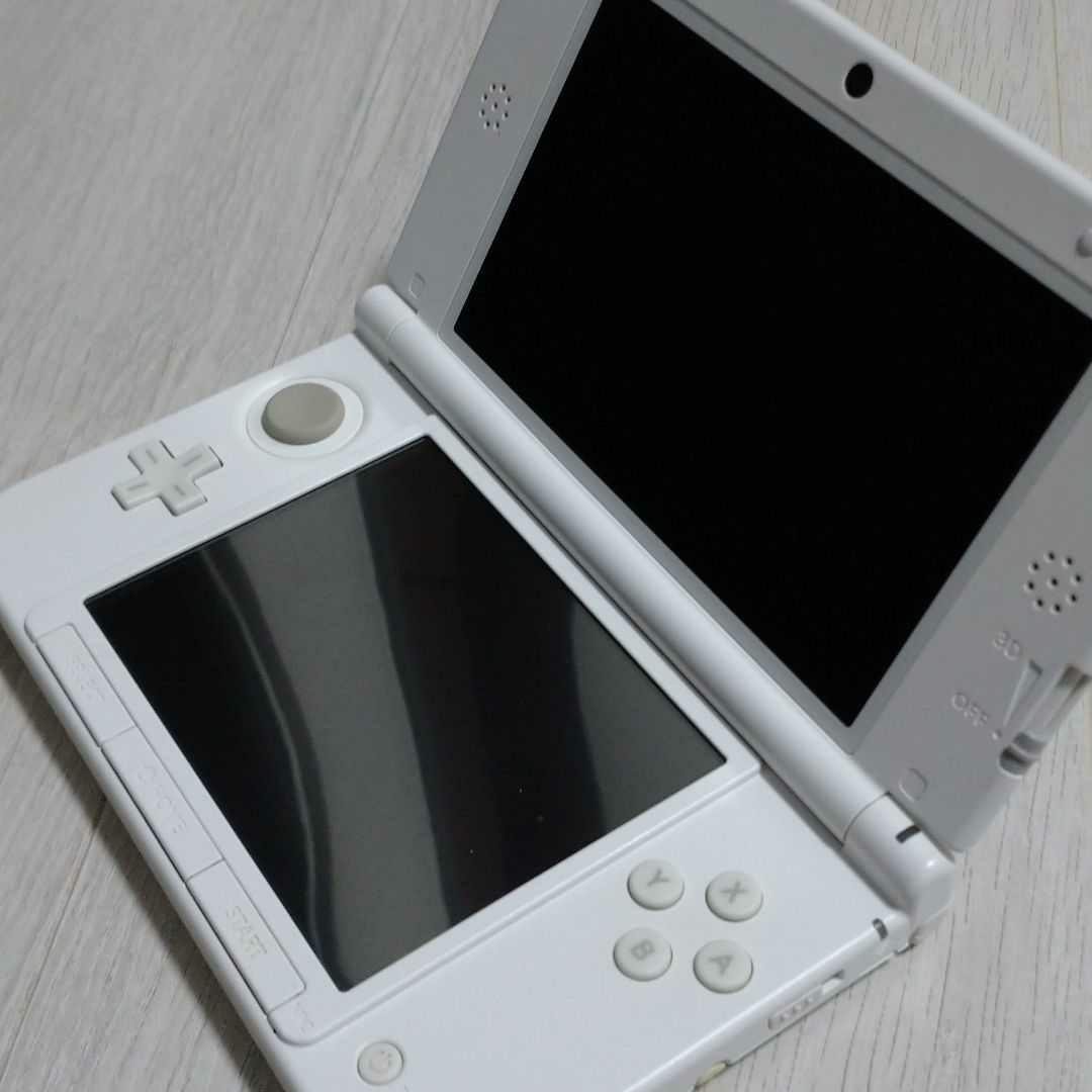 ニンテンドー3DS&3DS LL&ソフト2つセット