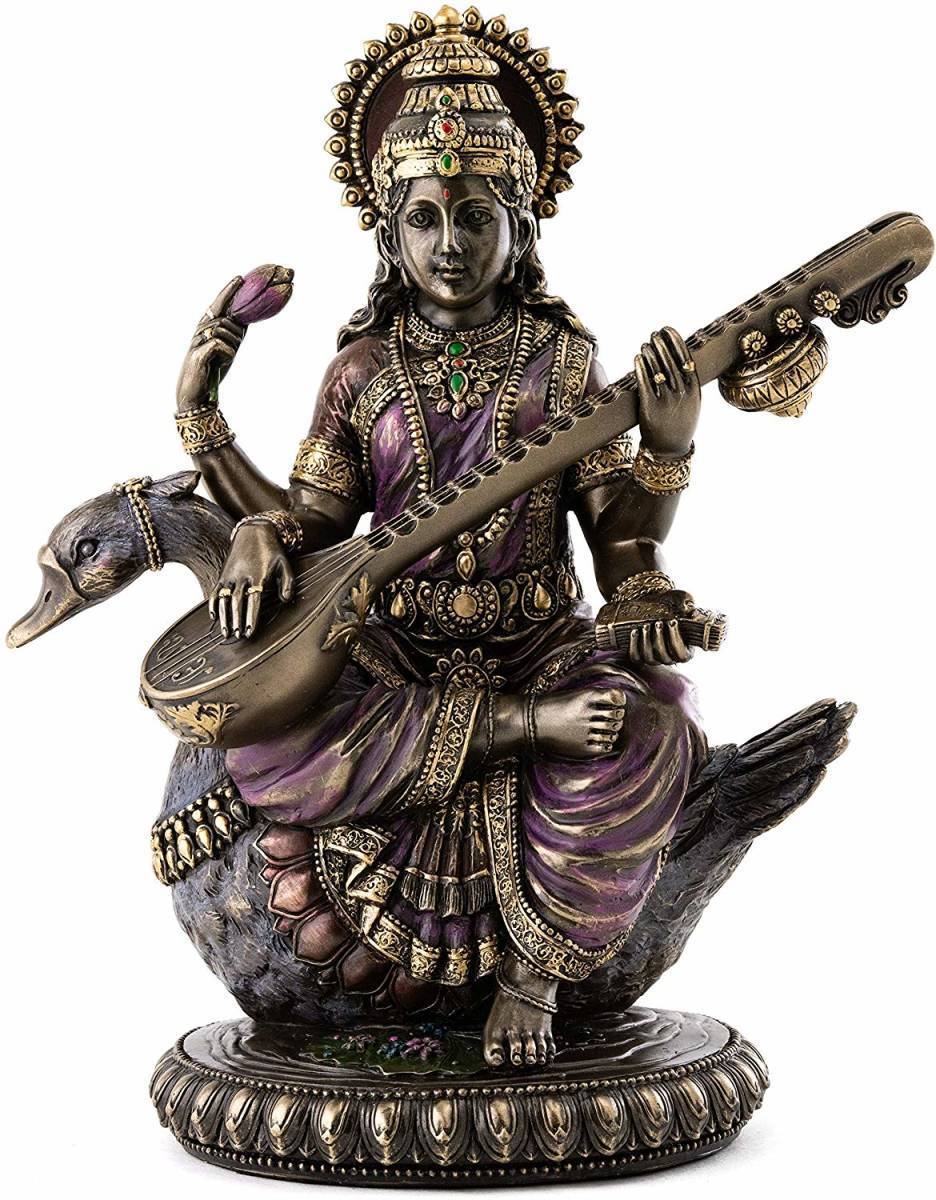 スワンに座る 音楽と知識のヒンズー教の女神 弁才天（弁財天）サラスヴァティー（サラスバティー）彫像 彫刻/ 七福神 福徳神・財宝神_画像2