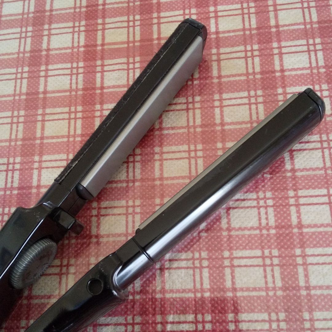 Paypayフリマ ヴィダルサスーン Vidal Sassoon Vsi 1002 K ヘアセッター ヘアアイロン ストレートアイロン Paypayフリマ ヴィダルサスーン Vidal Sassoon Vsi 1002 K ヘアセッター ヘアアイロン ストレートアイロン
