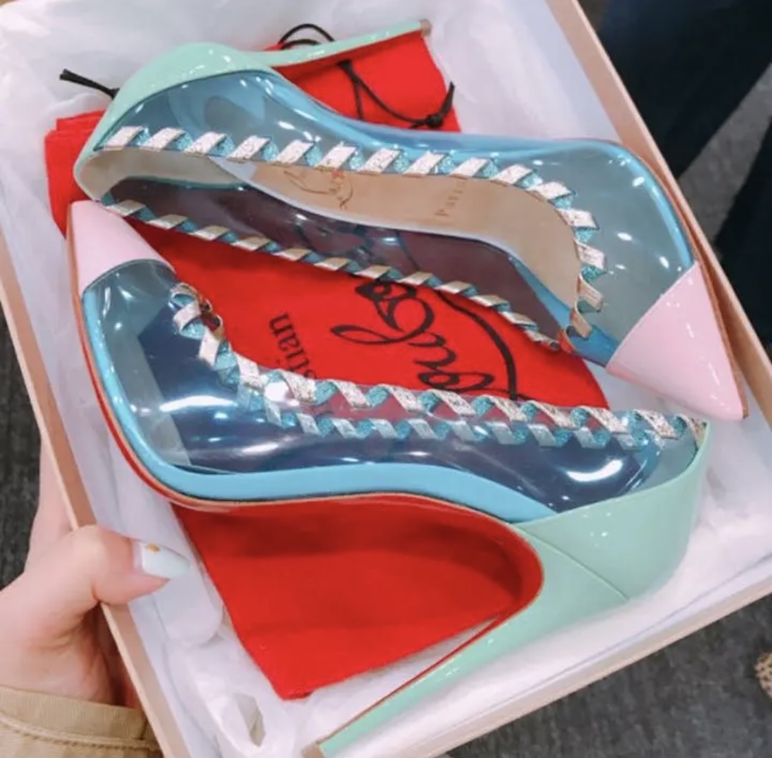 Christian Louboutin パンプス 新品未使用_画像2