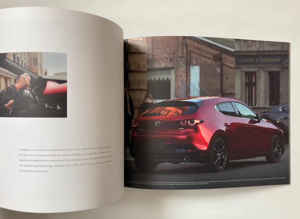 USA仕様Mazda3 マツダ3・2019カタログ_画像3