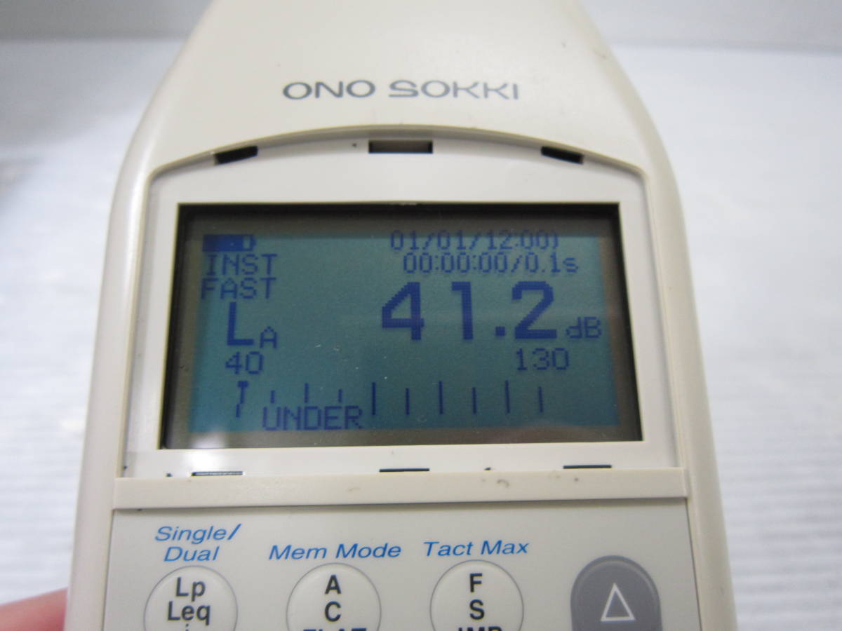 ONOSOKKI 小野測器 精密騒音計 LA-5111 (09915) ONOSOKKI 小野測器 精密騒音計 LA-5111 (09915)
