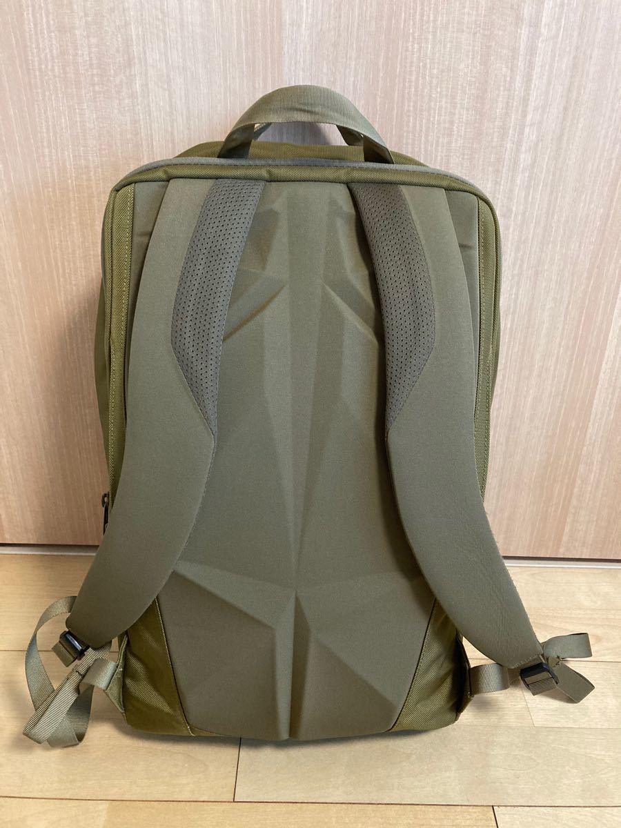 ザ・ノースフェイス  シャトルデイパック　Shuttle Daypack