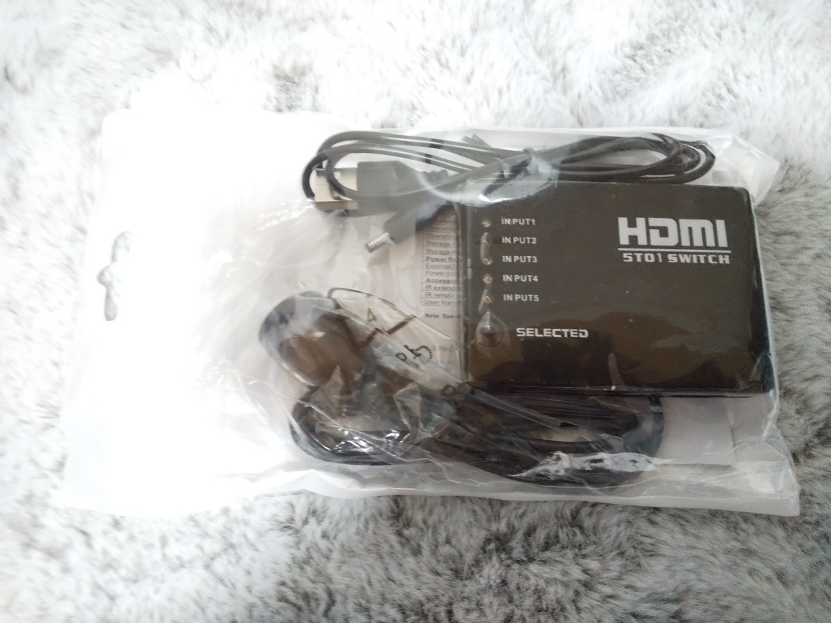 複数の機器を自由に切替 HDMIセレクタ 5ポート搭載 リモコン付き
