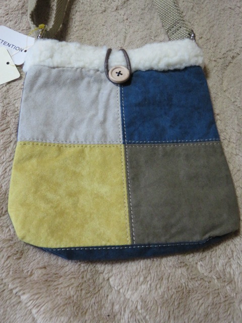 HUSHUSH Hushush HusHush world pochette pouch bag bag size 200-180-35. standard blue group tag attaching unused 