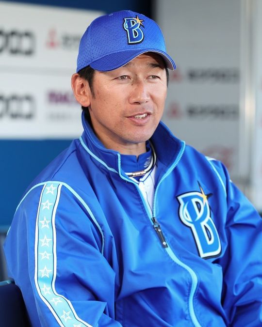 Yahoo!オークション - 2019-20 プロ野球 セ・リーグ 横浜DeNA Yahoo!オークション - 2019-20 プロ野球 セ・リーグ 横浜DeNA