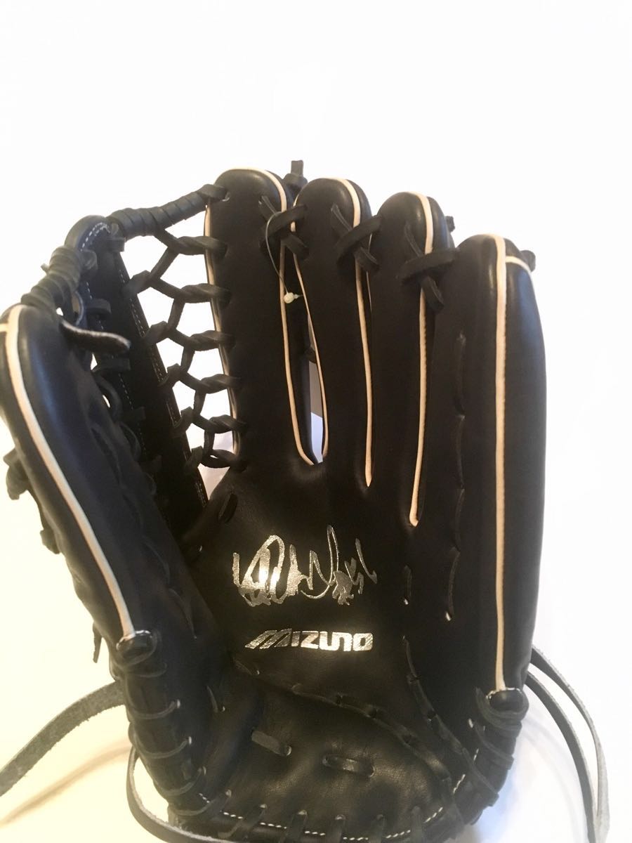 Yahoo!オークション - 非売品 激レア Mマーク イチローグラブ 希少品 Yahoo!オークション - 非売品 激レア Mマーク イチローグラブ 希少品