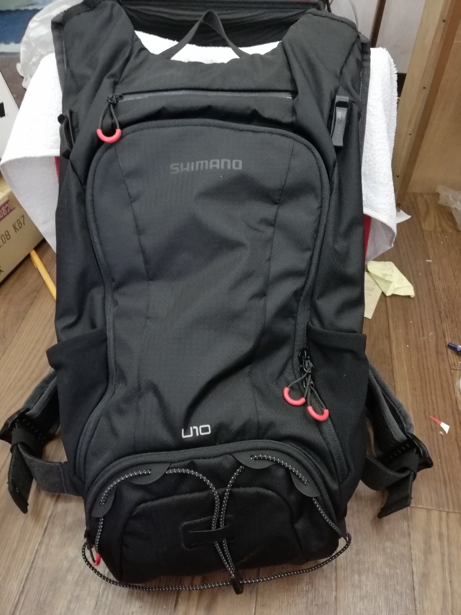 バックパック　送料込み　委託品　値下げ　単品にしてます　シマノ SHIMANO U-10 ブラック 10L　数回使用のみだそうです