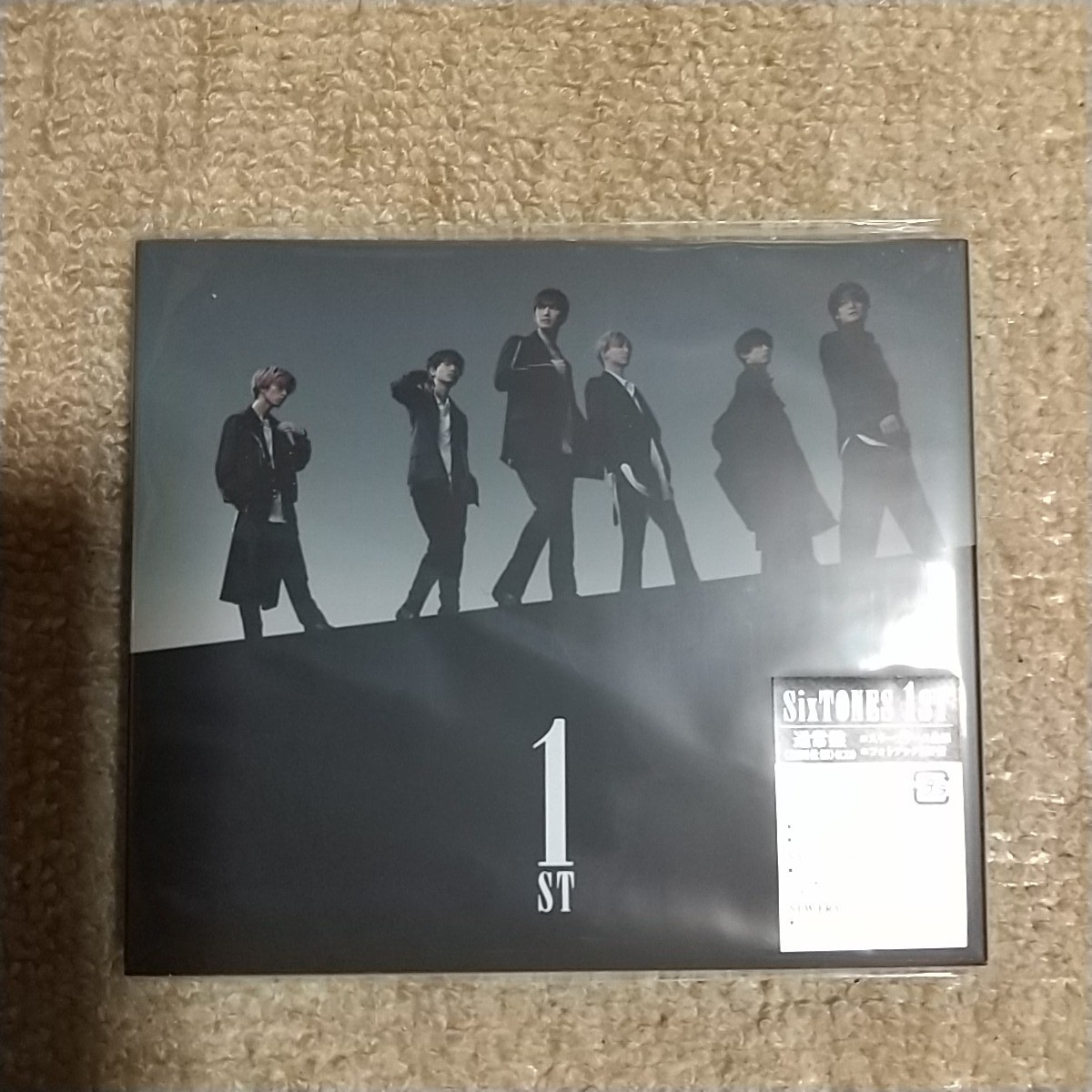 SixTONES「1ST・通常盤」(新品、マルチケースD) SixTONES「1ST・通常盤」(新品、マルチケースD)