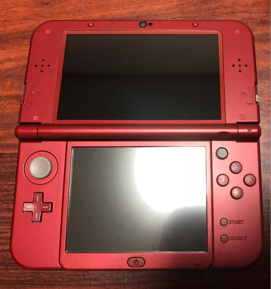 任天堂　Newニンテンドー3DS LL メタリックレッド＋ソフト＋充電器