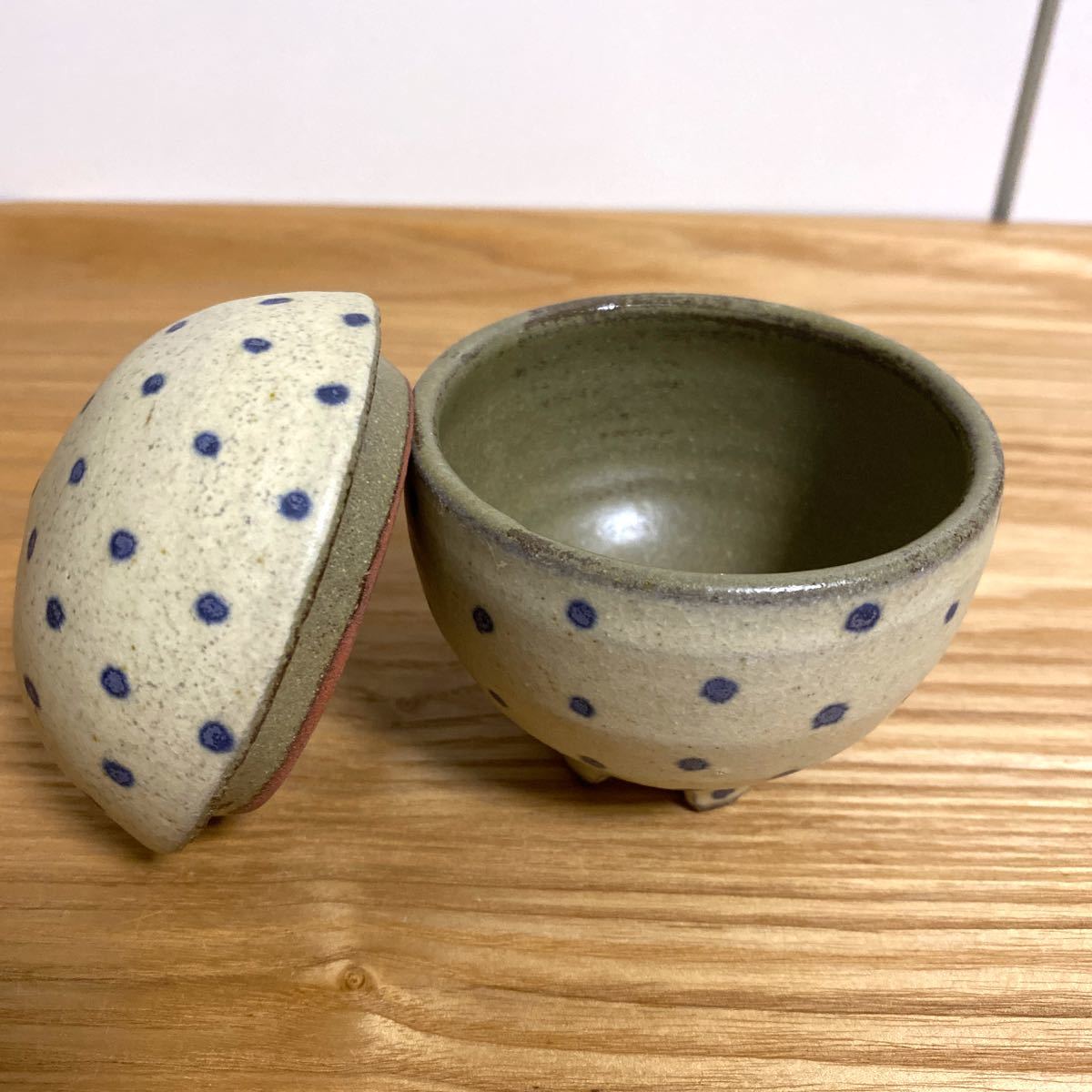 やちむん 沖縄 タラフー 蓋付き小鉢 鉢 ドット 南陶窯 小物入 やちむん 沖縄 タラフー 蓋付き小鉢 鉢 ドット 南陶窯 小物入