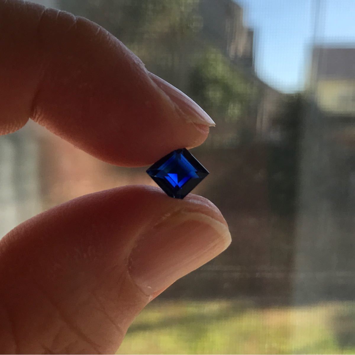 青色サファイアより上かも？ レアストーン天然カイアナイト 1.43ct-