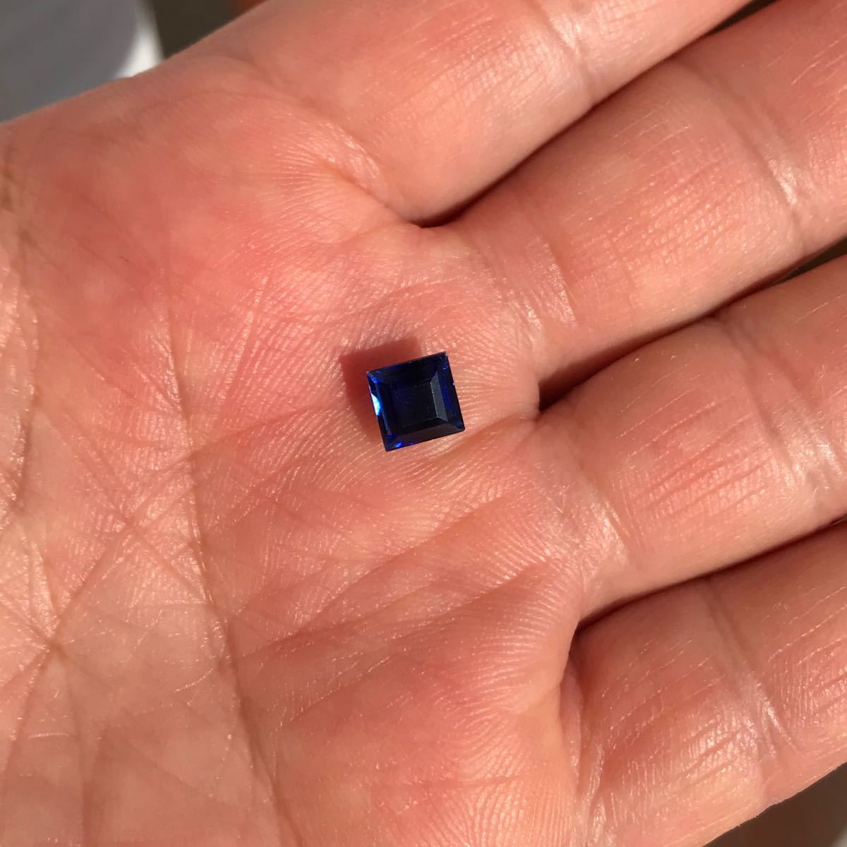 青色サファイアより上かも？ レアストーン天然カイアナイト 1.43ct-