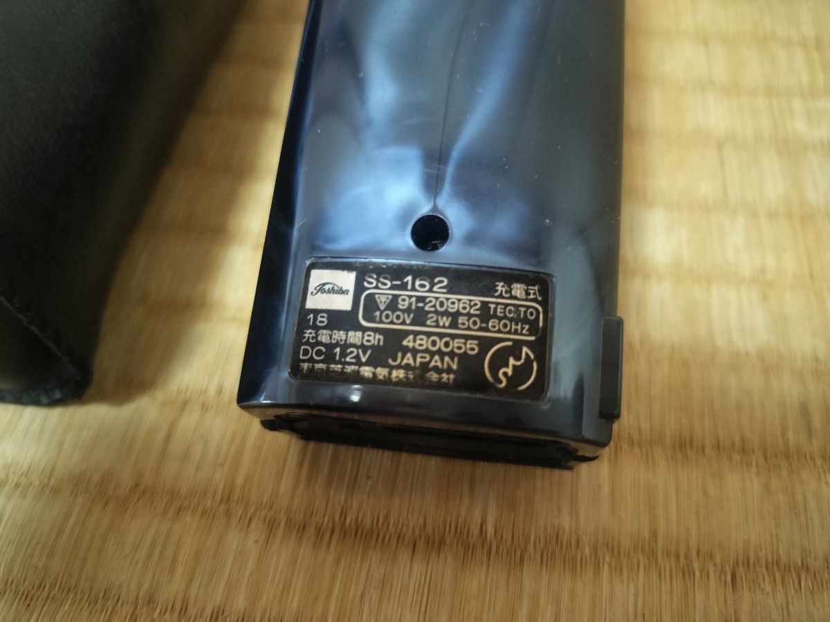 昭和レトロ 東芝製の携帯用電気シェーバ「SOL JET」アンティーク 