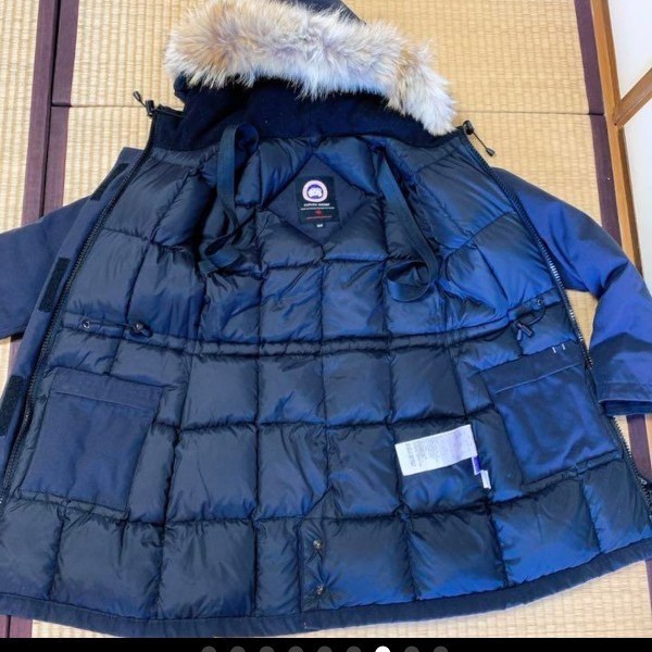値下げ【クリーニング済み】CANADA GOOSE ダウンジャケット xs