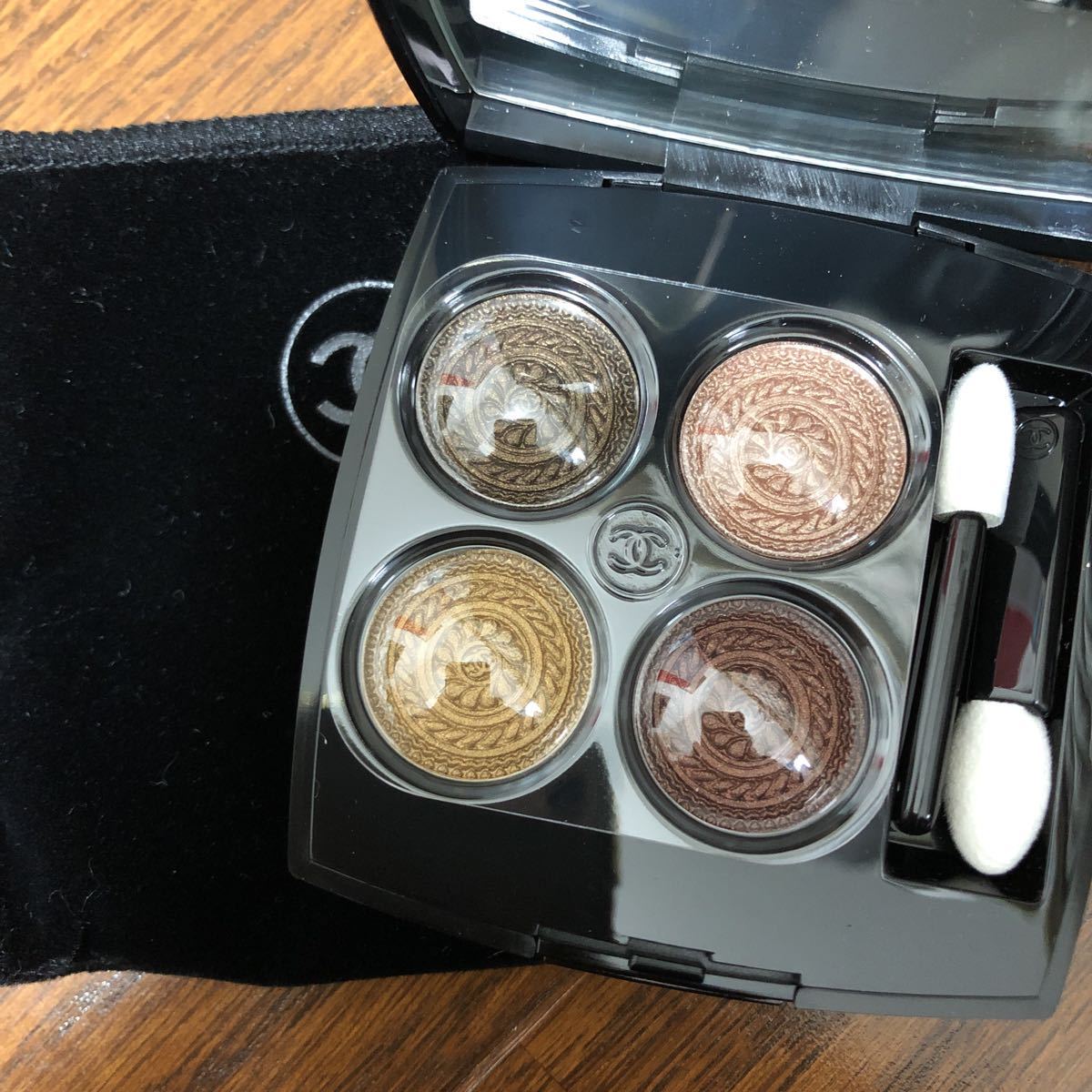 最大83%OFFクーポン CHANEL レキャトルオンブル342 cerkafor.com