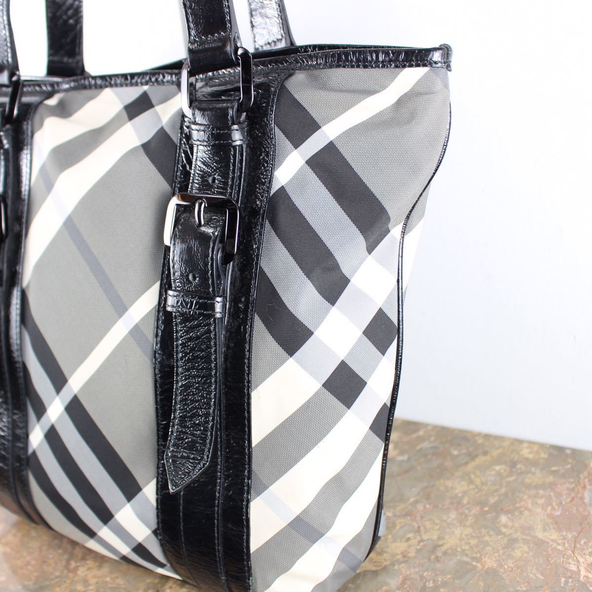 BURBERRY CHECK PATTERNED NYLON TOTE BAG MADE IN ITALY/バーバリーチェック柄ナイロントートバッグの画像2