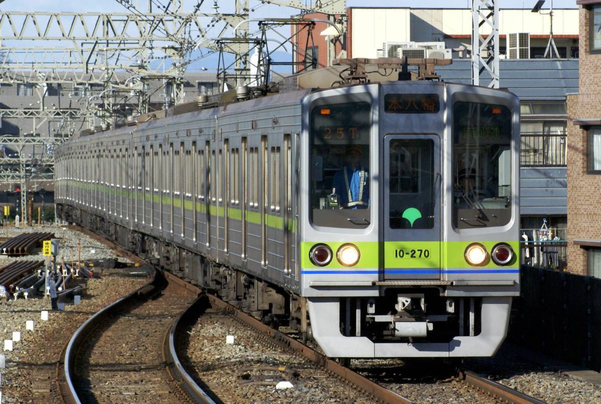 鉄道写真　東京都交通局　新宿線　10-000形　タイプⅢ　Lサイズ_画像1