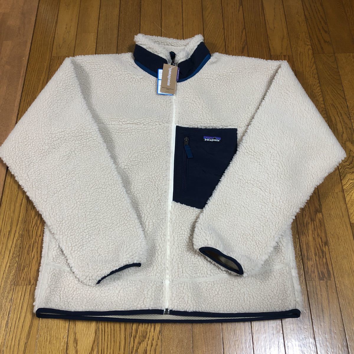 完売★新品未使用 Patagonia パタゴニア CLASSIC Retro-X Fleece Jacket Lサイズ NAT 