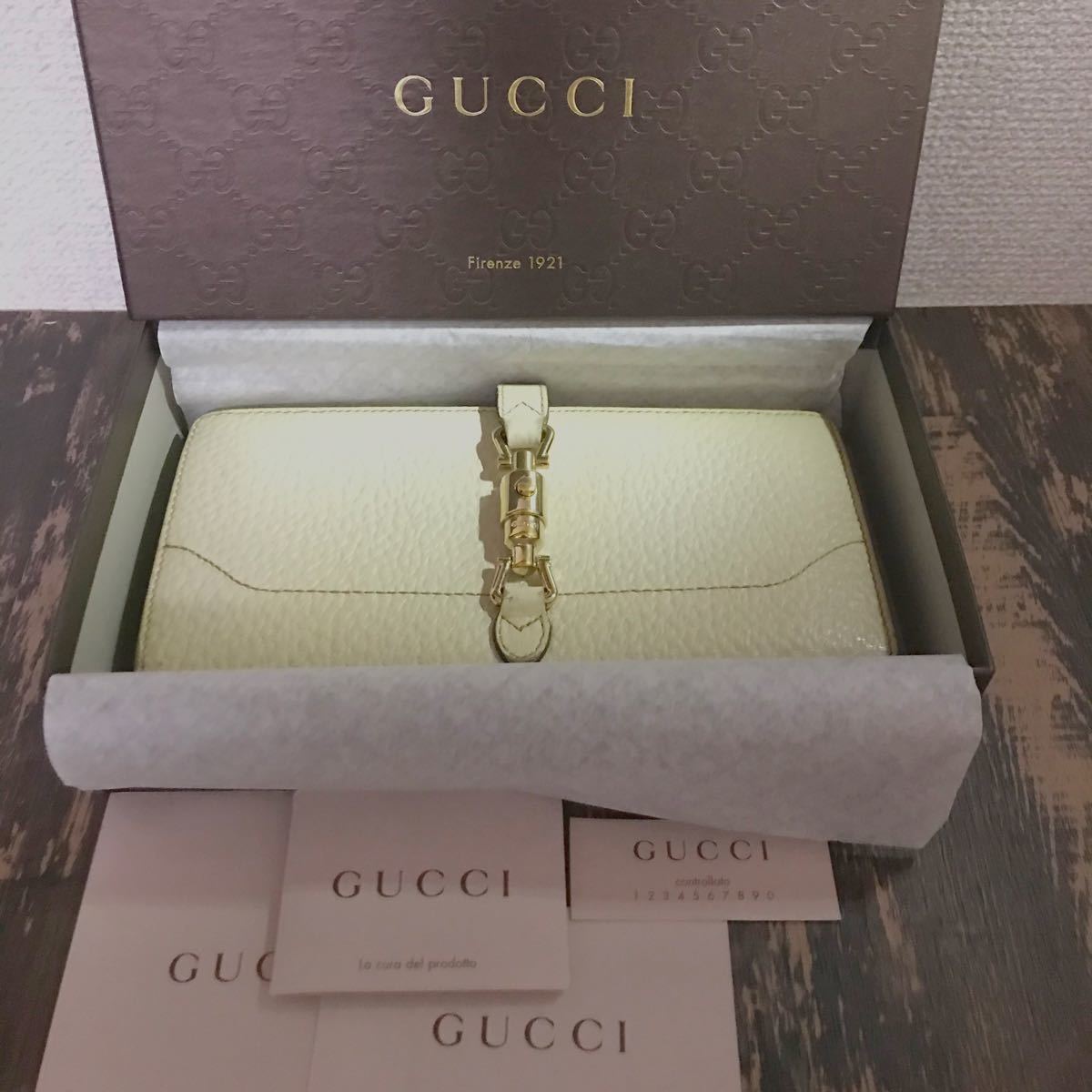 GUCCI 高級本革二つ折りニュージャッキー長財布オールレザーホワイト鍵付 グッチ